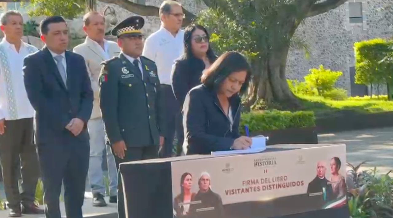 Encabeza Margarita Galeana ceremonia cívica por el 216 aniversario de la Independencia de México