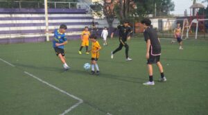 Fomenta Indem el talento deportivo infantil y juvenil con clases de futbol en la unidad deportiva Miraval