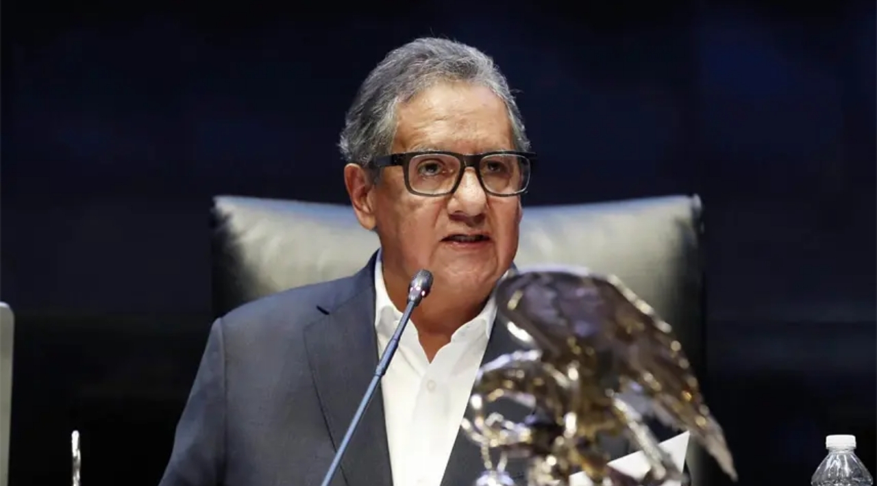 Higinio Martínez asume la presidencia de la Mesa Directiva del Senado