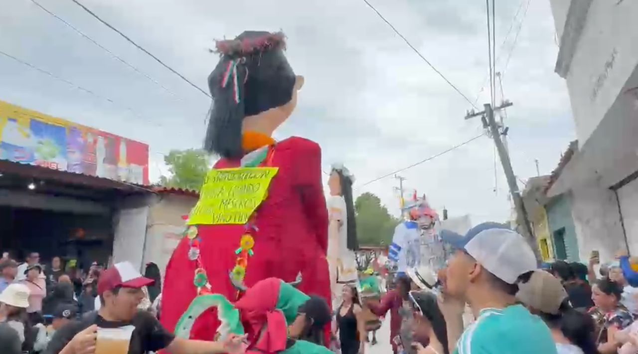 Coatetelco celebra su tradicional Mojiganga con música, baile y color