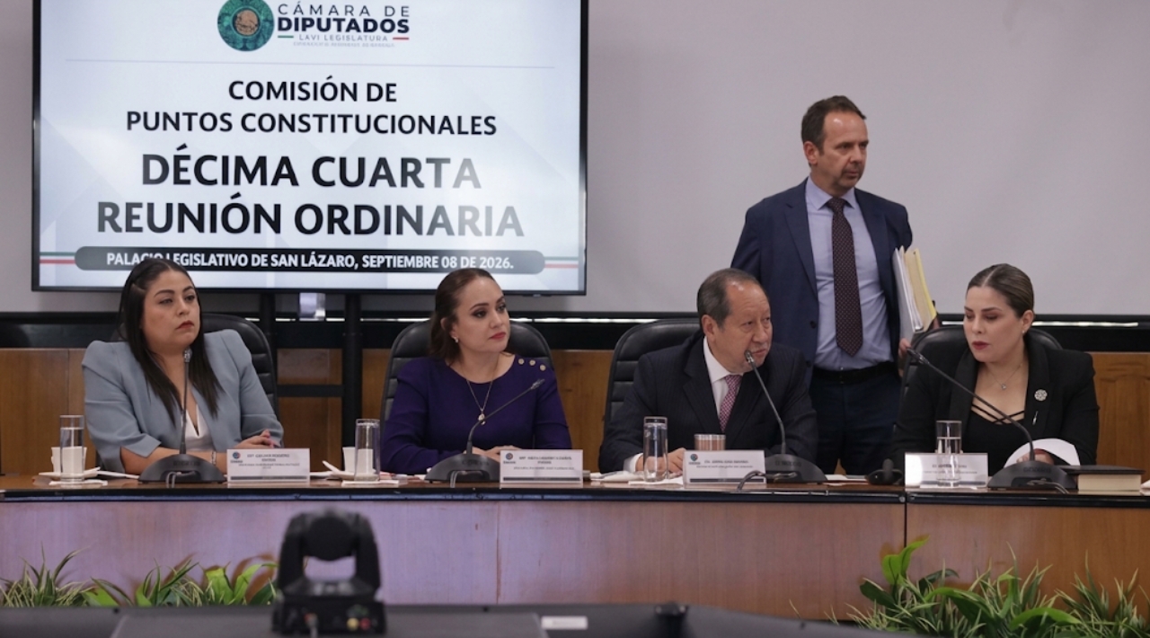 Diputados aprueban en comisiones dictamen de reforma propuesta por Sheinbaum sobre doble nacionalidad