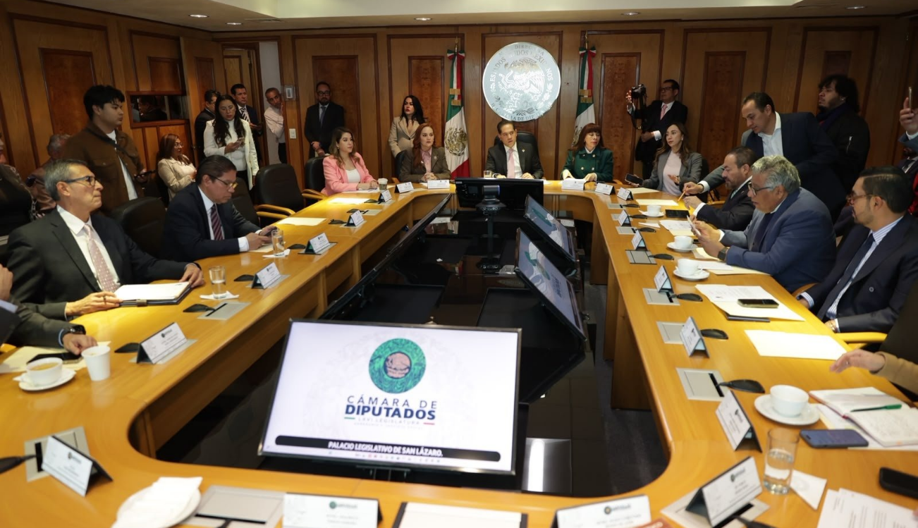 Diputados aprueban penas de hasta 20 años de prisión por reclutamiento forzado