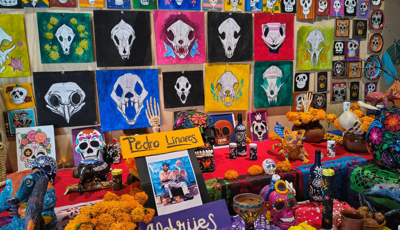 Montan ofrenda tzompantli en el Palacio de Cortés de Cuernavaca
