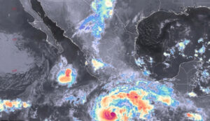 Huracán Trudy alcanza categoría 1 y provoca alerta por lluvias intensas en Oaxaca