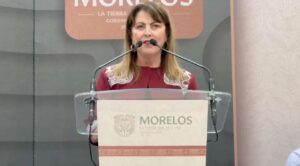 Margarita González Saravia fortalece diálogo con estudiantes de la UAEM
