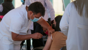 Morelos aplicará más de 879 mil vacunas contra influenza y COVID-19 en invierno