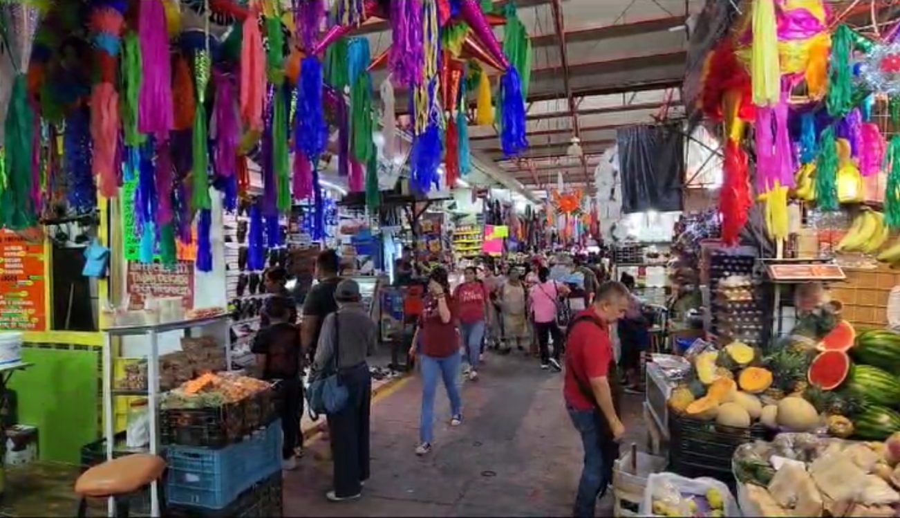 Retiran cableado obsoleto en los tres mercados municipales de Jojutla