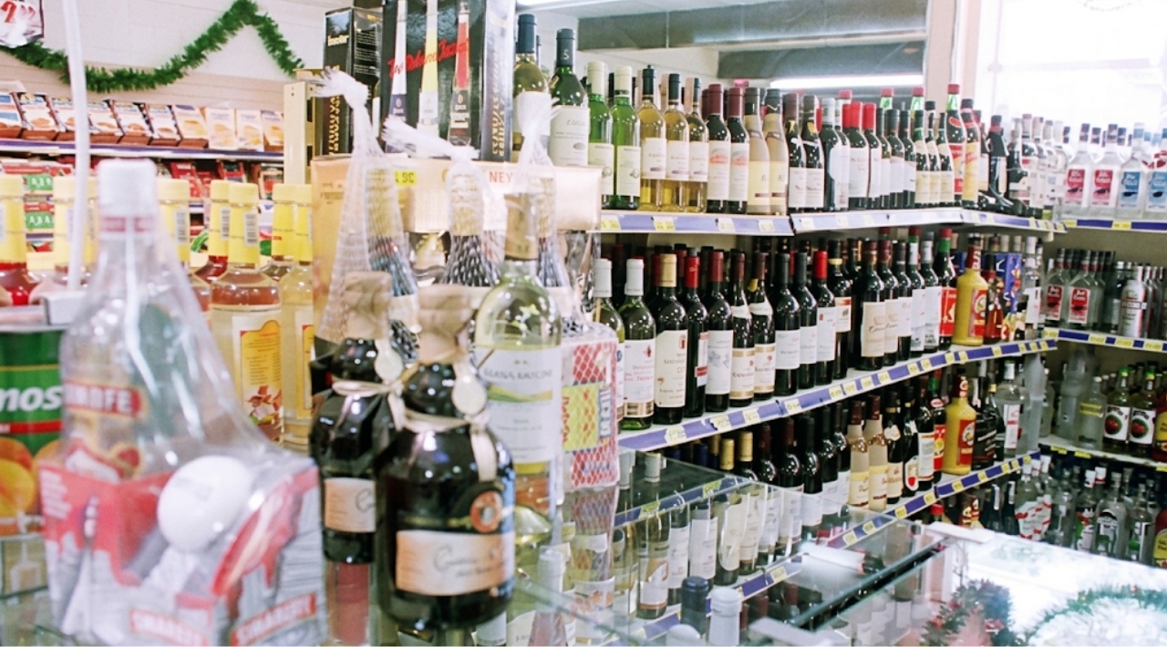 Gobierno federal descarta cambios al impuesto del IEPS a bebidas alcohólicas