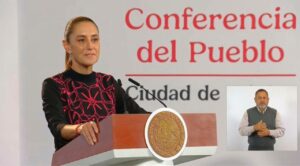 Sheinbaum evalúa aumento salarial, regularización de plazas y otras demandas del IMSS