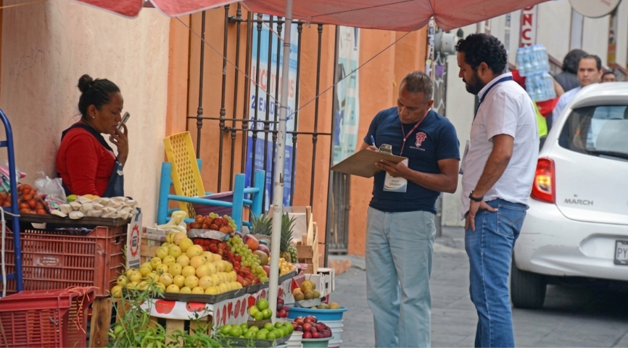 Cuernavaca revisará permisos y comercio ambulante en mercados municipales