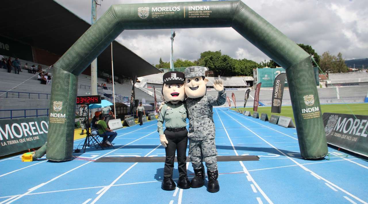 Maratón Rover México-Cuernavaca 2026: Miguel Mirafuentes y Karen Díaz ganan la edición 71